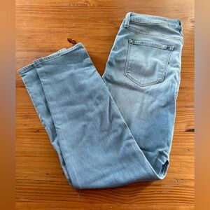 Women’s Old Navy Light Blue Jeans